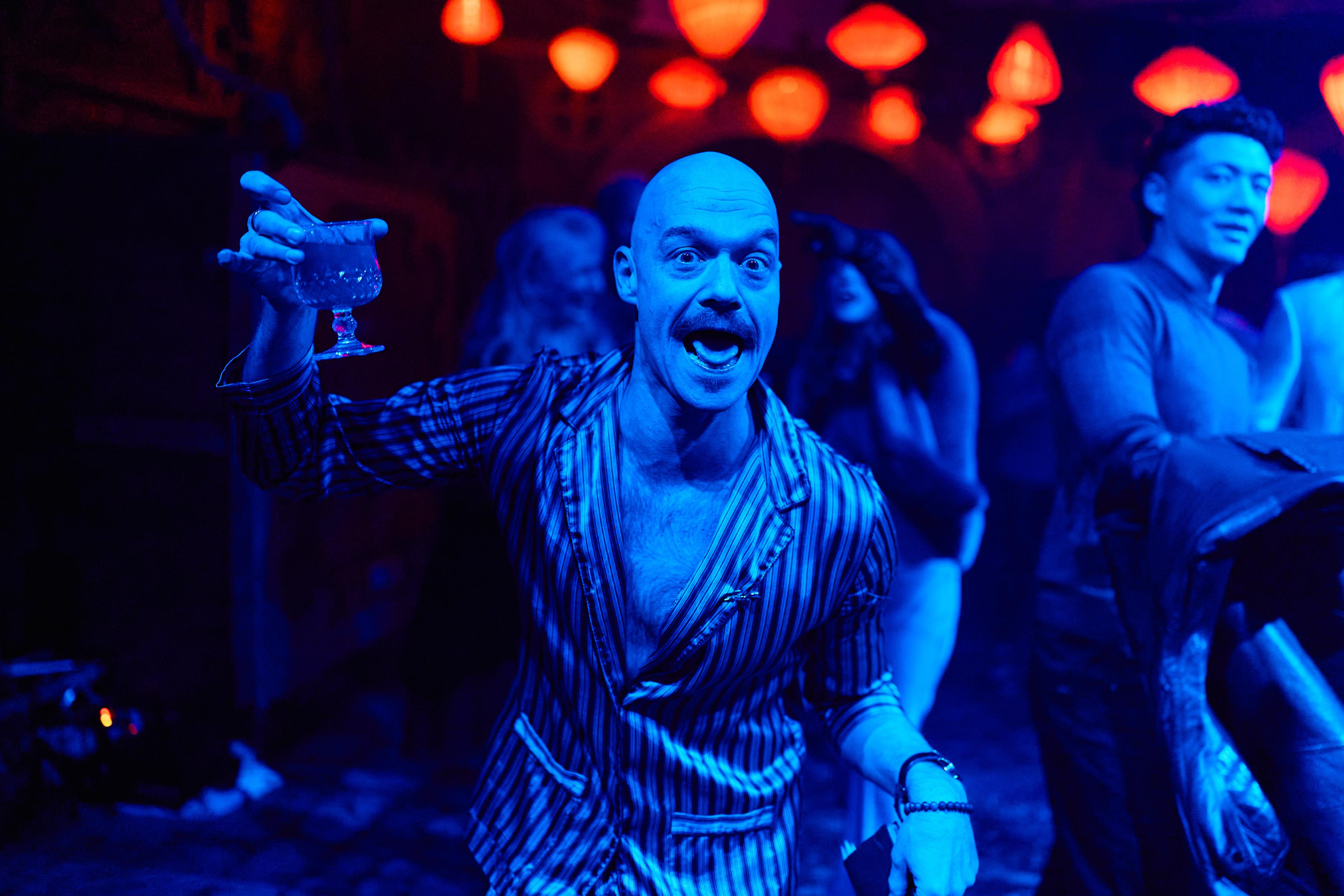 Free Roam Art Experience